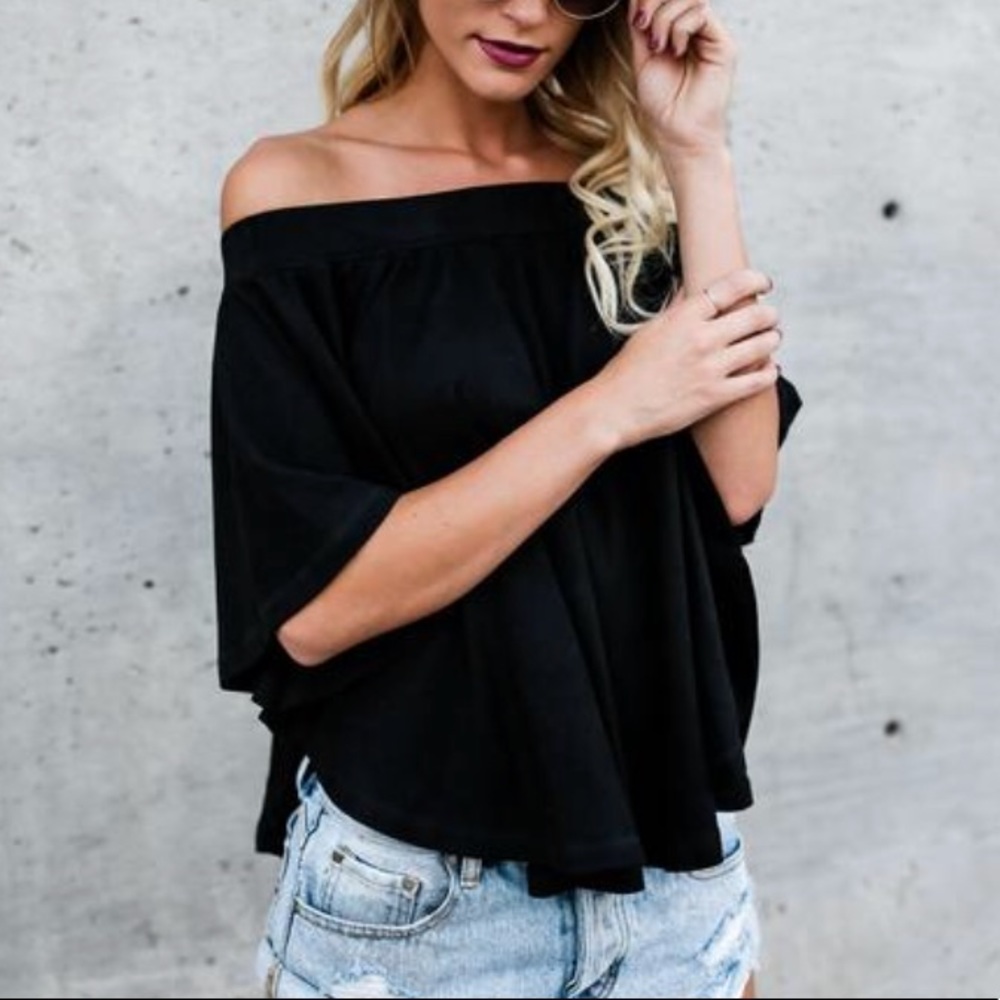 Black VICI dolls top - s